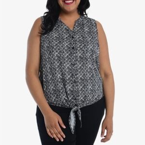 NWT Adrienne Vittadini Buttonfront Tie Waist Top